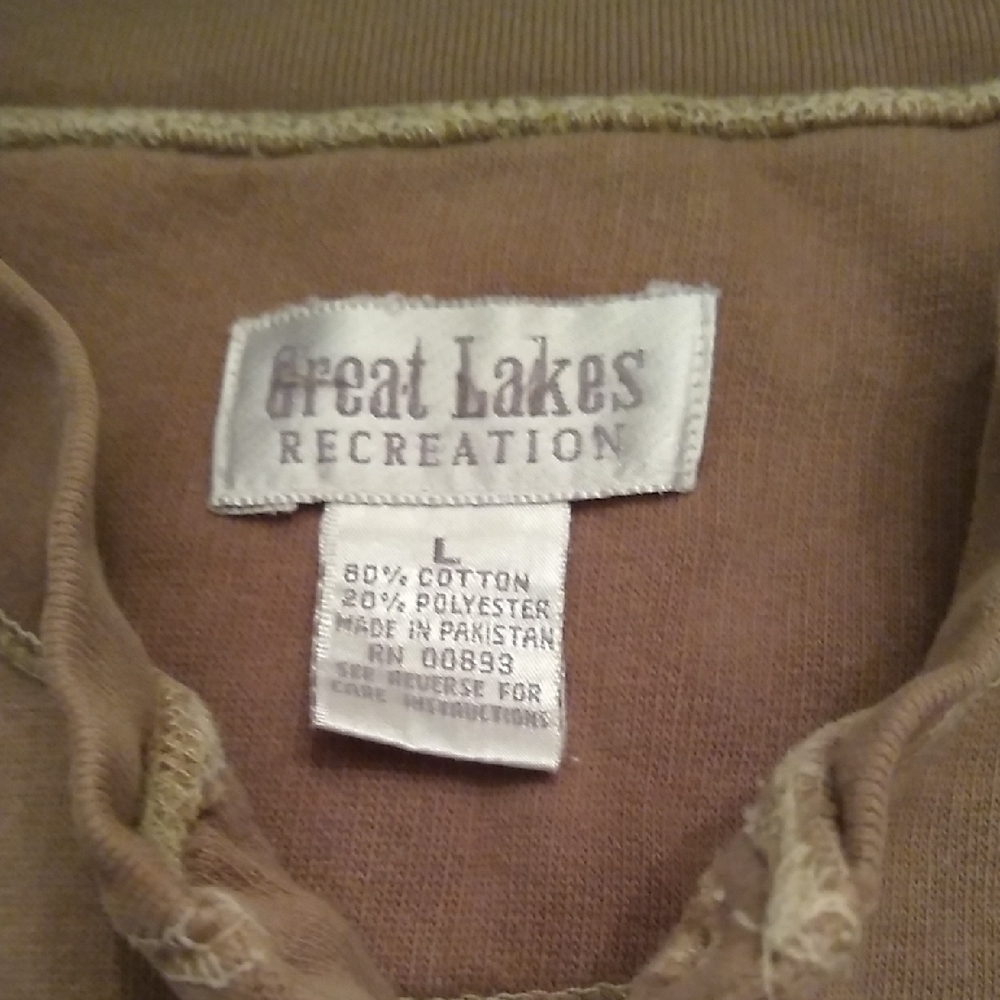 3 Button Sweatshirt - Picture 3 of 7